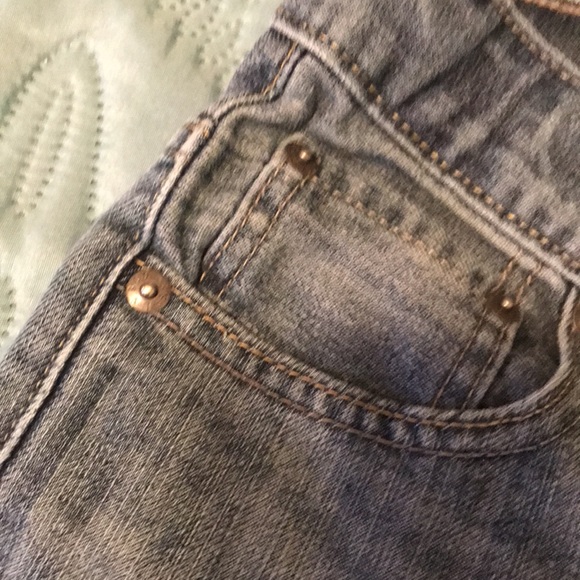 Kids size 8 regular 85 Strauss boot cut signature jeans in wonderful condition - Picture 6 of 7